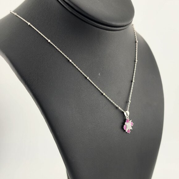 Delicate Sterling Silver 925 Snowflake Necklace – Winter-Inspired Elegance - Picture 2 of 6